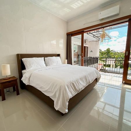 James Guest House Seminyak Extérieur photo