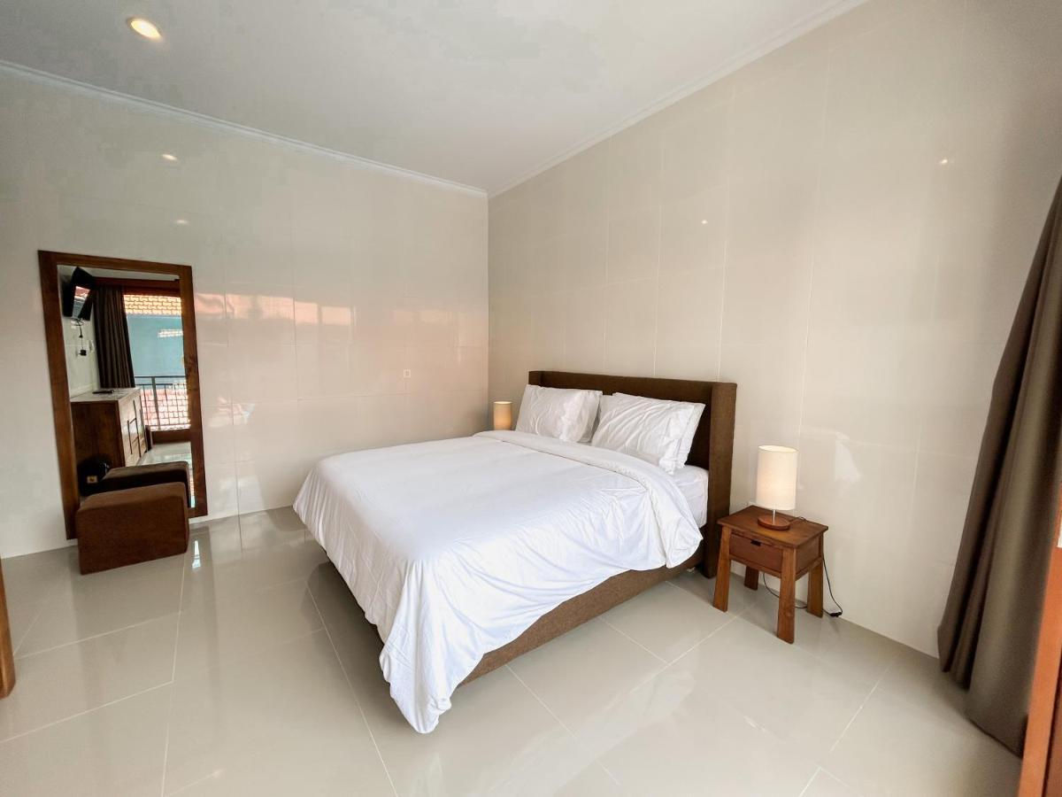 James Guest House Seminyak Extérieur photo